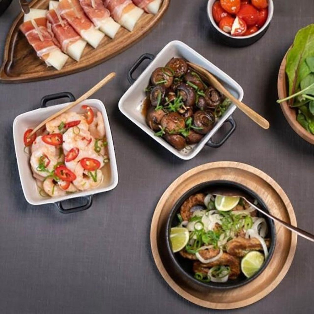 aelgmark black ceramic baking dishes with handles, perfect for oven baking, desserts, or serving meals.