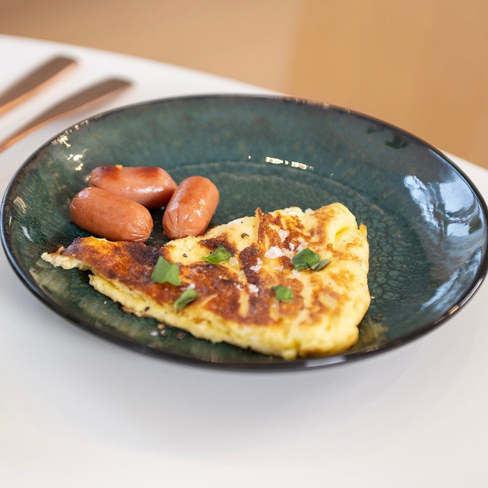 aelgmark北歐生活選物 stoneware plate with green glaze interior and black exterior, 19cm or 26cm