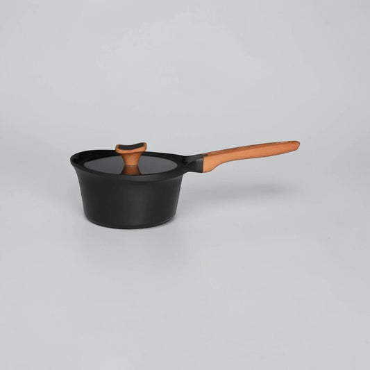 aelgmark black 20cm cast aluminum saucepan with glass lid and wood handle, 1.96L capacity, oven safe to 150C.