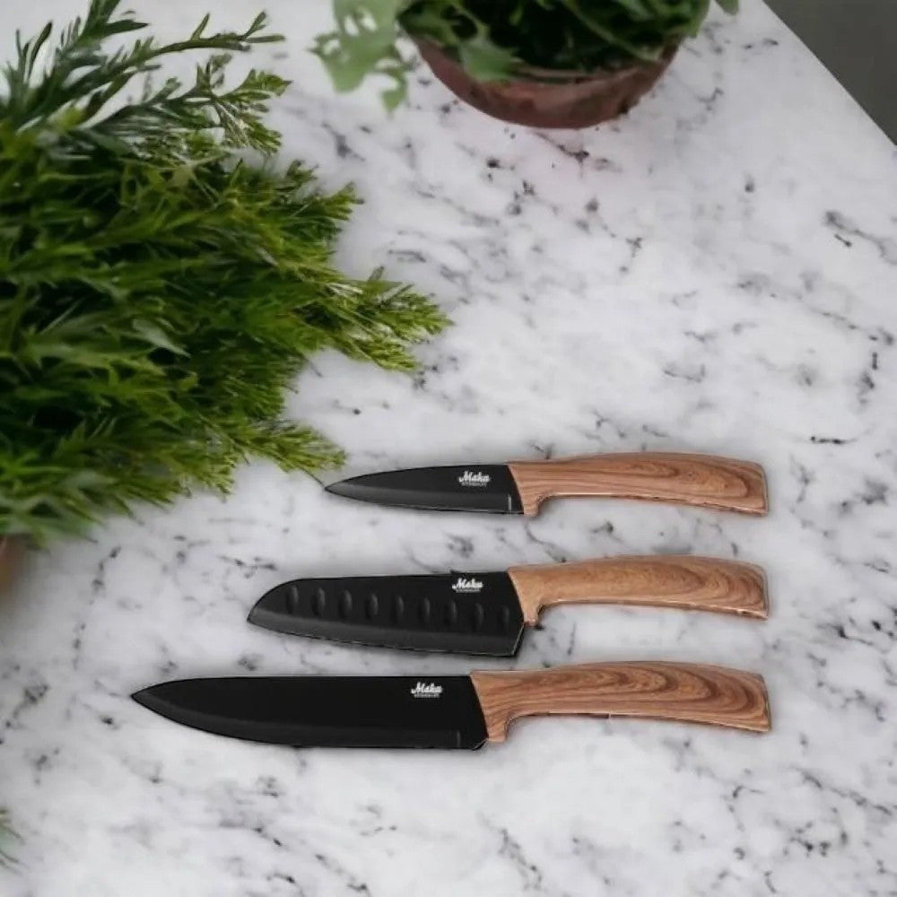 aelgmark北歐生活選物 3-piece black stainless steel knife set with faux wood TPR handles. Includes chef's knife, santoku knife, and paring knife.