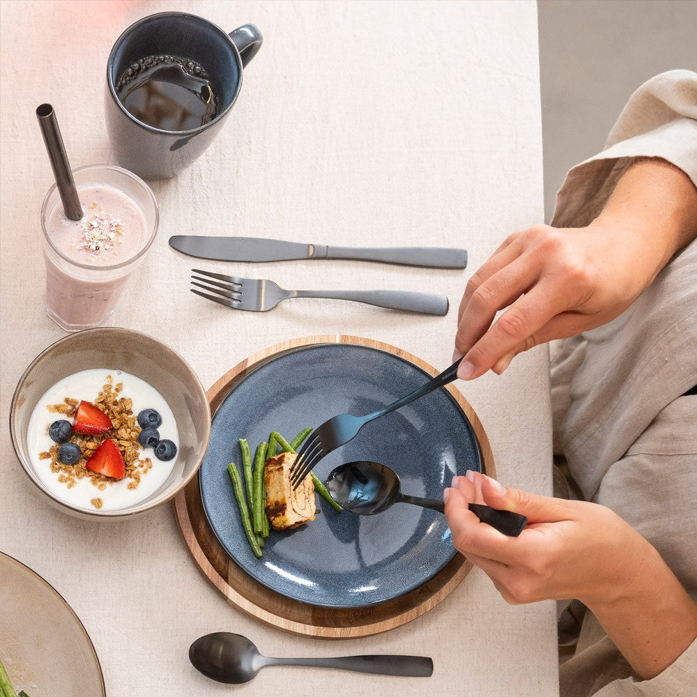 aelgmark blue reactive glaze stoneware plate, 20cm, perfect for meals or desserts.