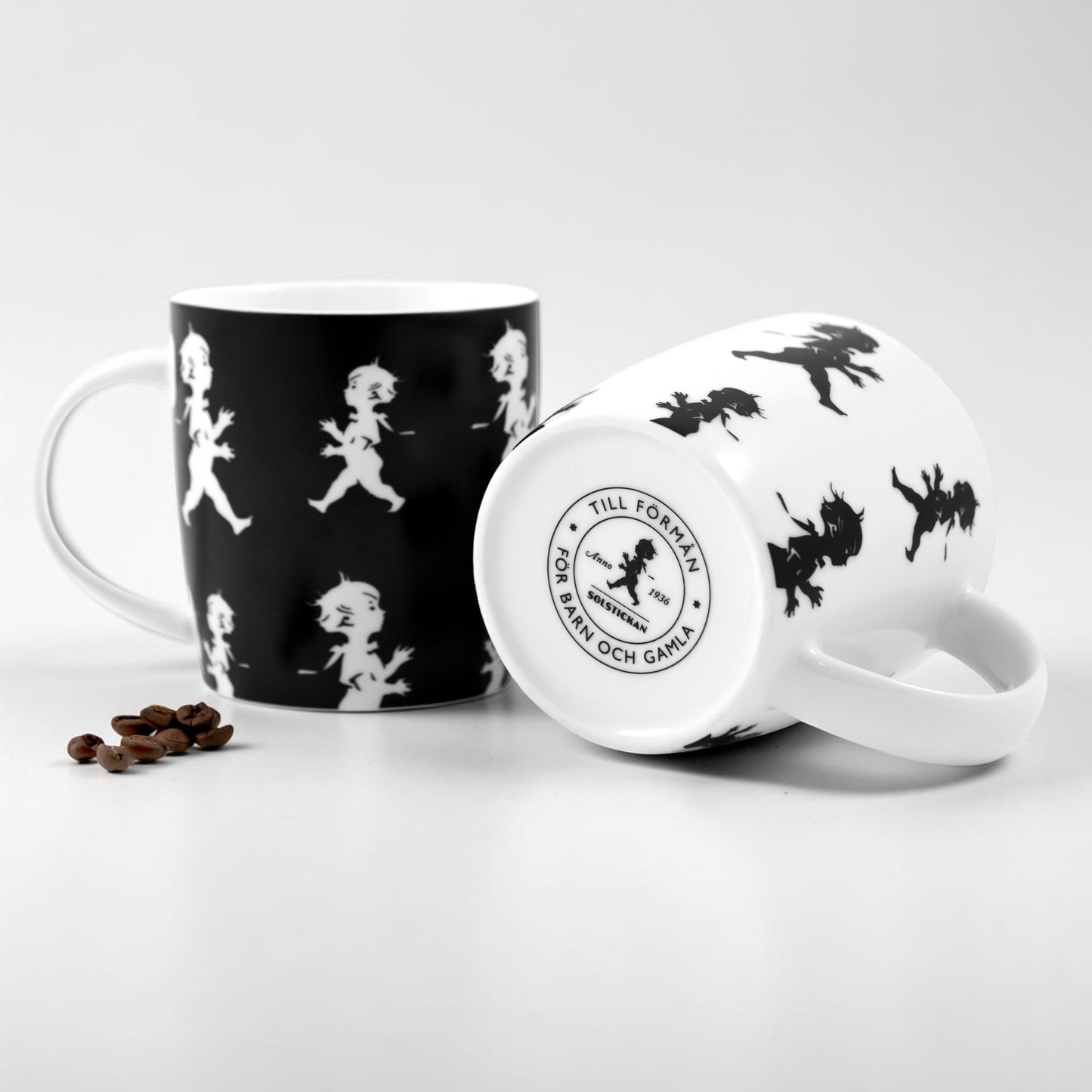aelgmark black and white ceramic mug with running boy pattern, 380ml capacity, inspired by 1936 design.