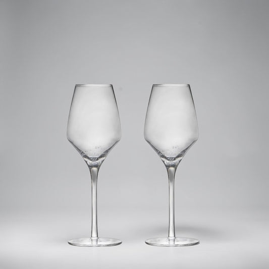 aelgmark BYON wine glass with bubble design at base, 430ml clear glass