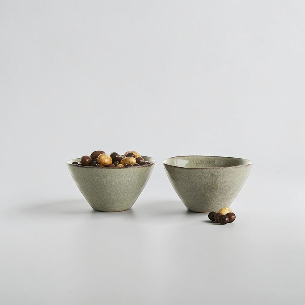 aelgmark 北歐生活選物 set of 2 retro stoneware bowls in flax green with unique glaze variations, perfect for snacks or soup.
