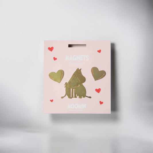 aelgmark Moomin characters hugging with heart-shaped magnets on a pink background. Set of 3.