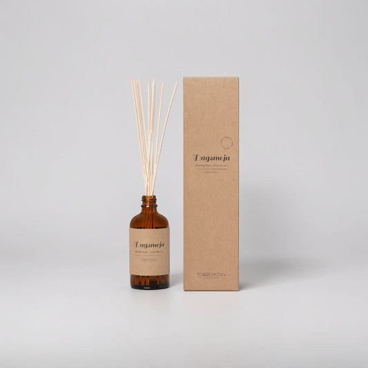 aelgmark Nordic Seasons diffuser in 'Melting Ice' scent. Amber glass bottle with reeds and brown cardboard packaging.