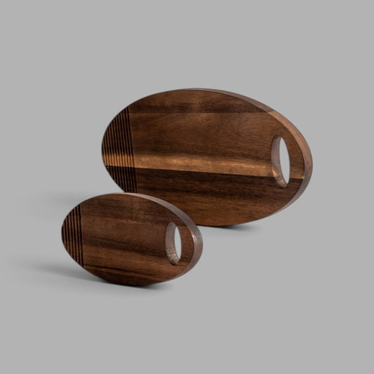 aelgmark 북유럽 생활 선별 Ante oval acacia wood serving board with handle, dark brown, grooved detail